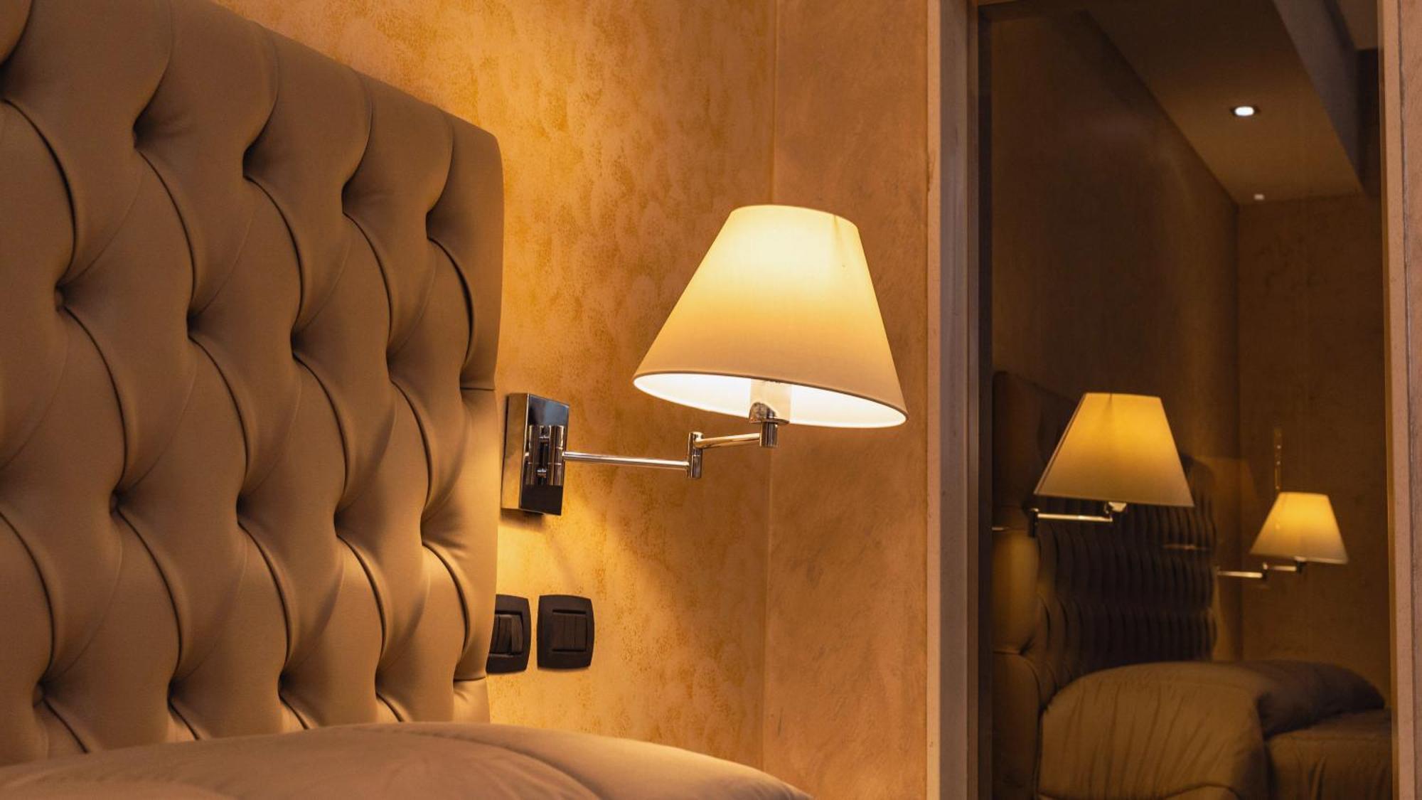 לוקורוטונדו Hotel Donna Crescenza מראה חיצוני תמונה